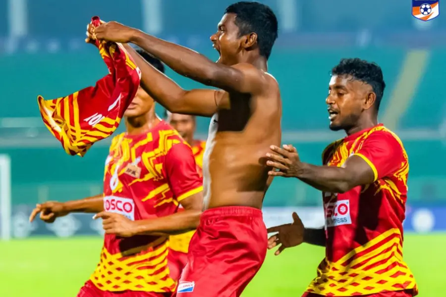 Bengal wins Santosh Trophy as injury-time goal breaks Kerala's heart in final