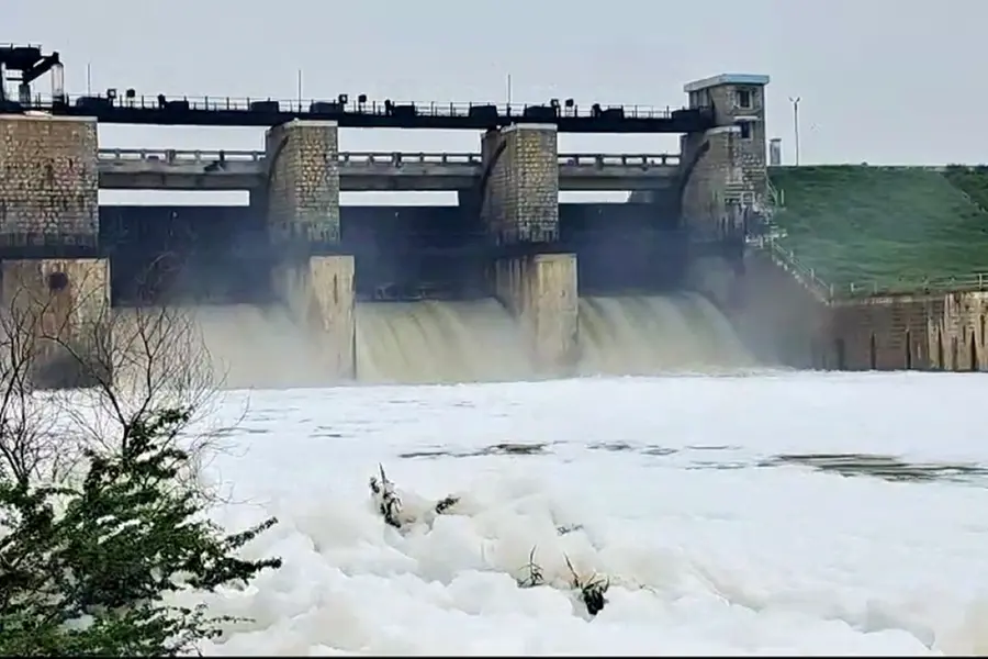 Toxic foam in Tamil Nadu river: NGT orders response from Centre
