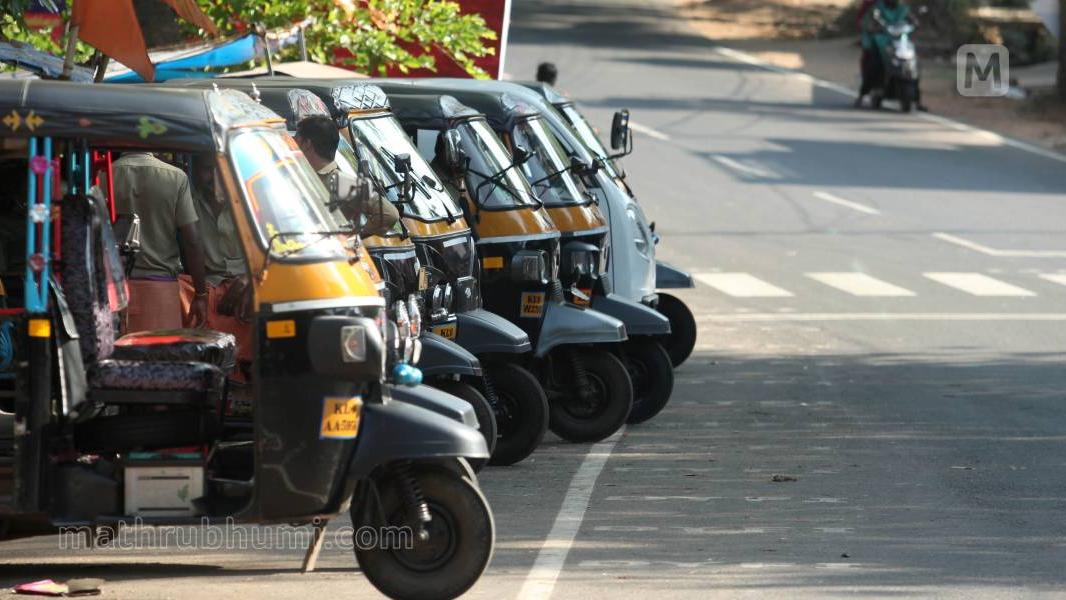 Kerala: State permits for autorickshaws rolled out with clauses ...