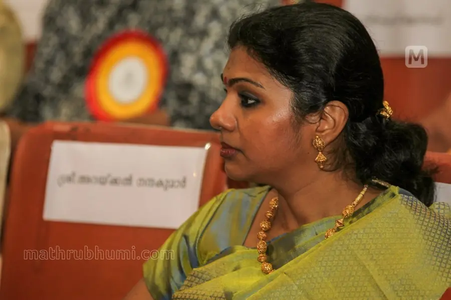 MT's daughter denies Mani Ratnam's role in 'Randamoozham' director selection