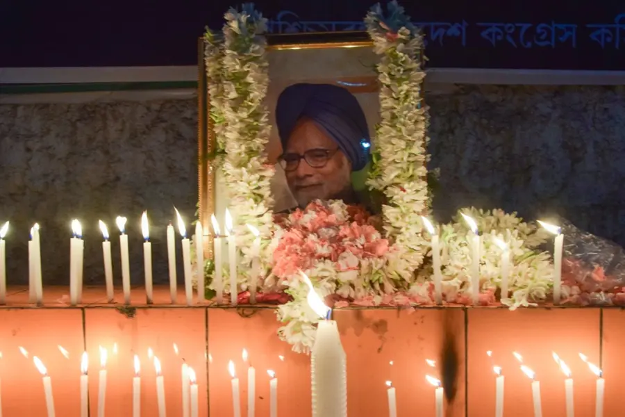 Manmohan Singh to be cremated at Nigambodh Ghat at 11:45 AM with full State honours