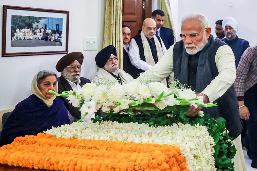 Manmohan Singh's life will serve as lesson to future generations: PM Modi