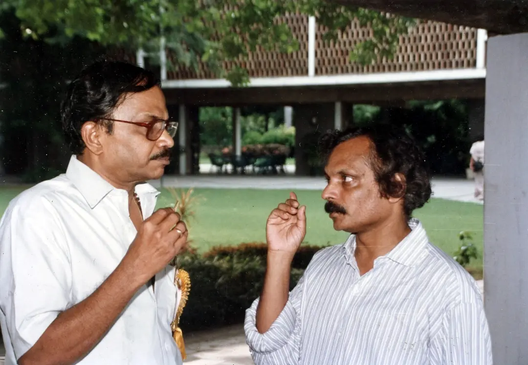MT Vasudevan Nair with M Mukundan | Photo: Selvan Melur