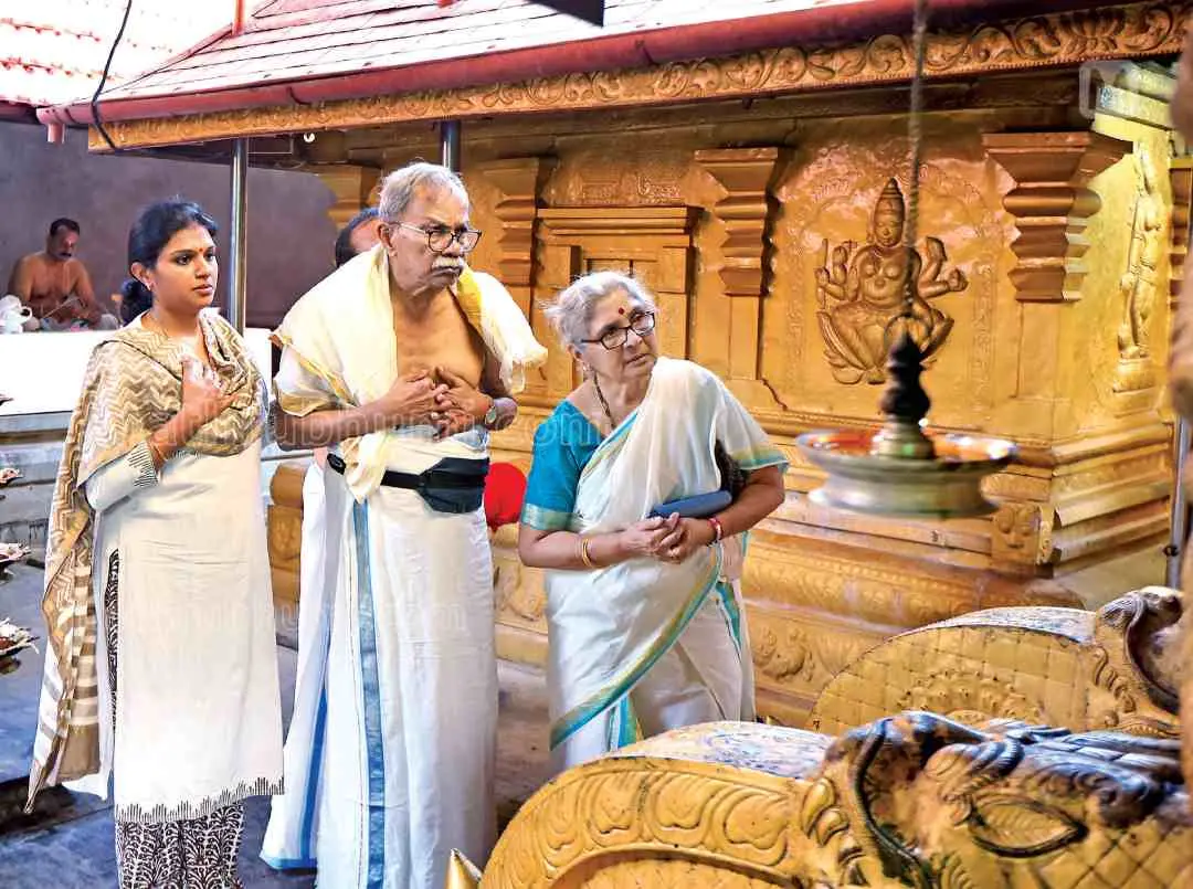 MT Vasudevan Nair with family