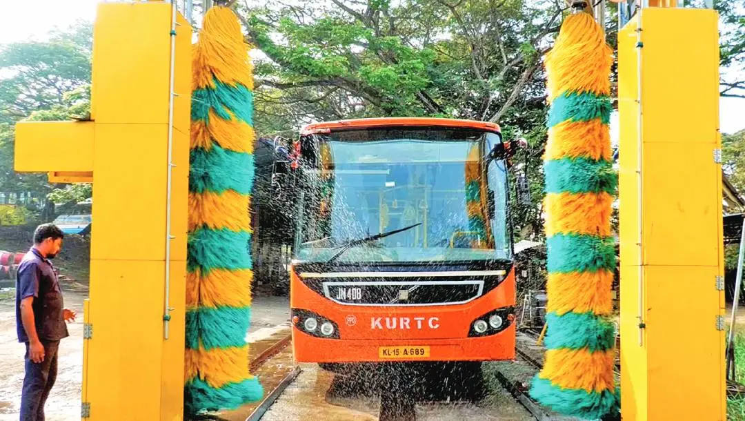 Automatic bus washing system | Photo: mathrubhumi