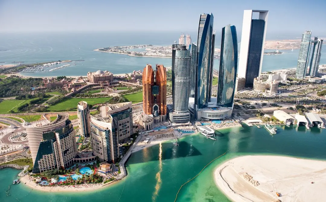Abu Dhabi | Photo: Canva