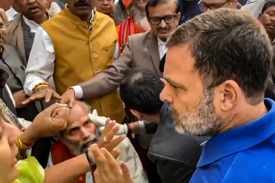 BJP MPs were pushing, stopping me from going inside Parliament: Rahul Gandhi | VIDEO