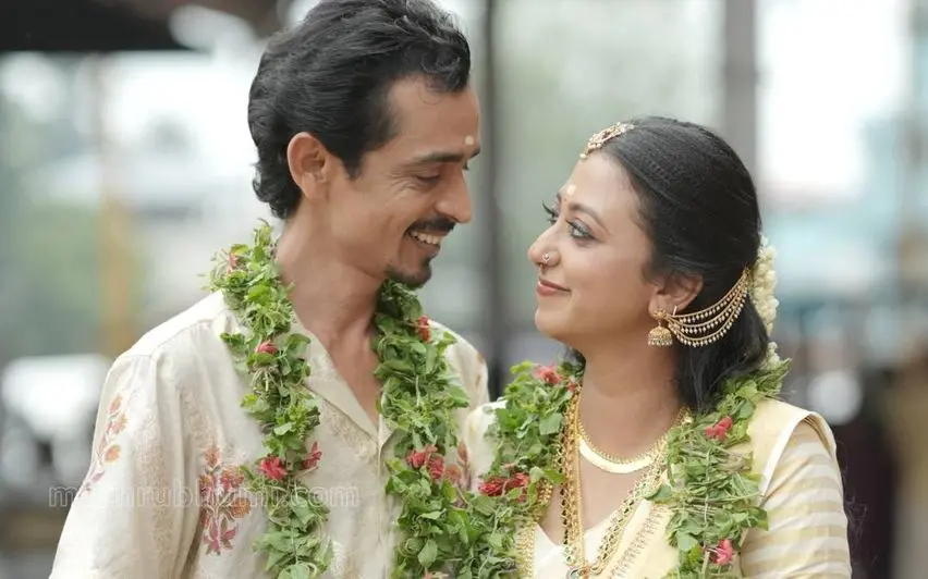 Rajesh Madhavan and Deepthi Karat | Photo: Udayan Pulari