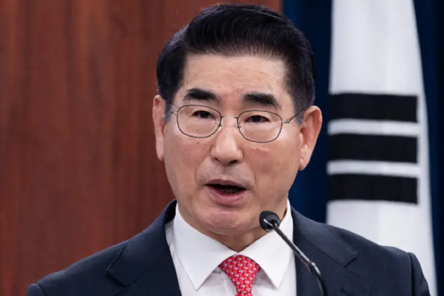 Former South Korean defense minister attempts suicide following arrest over martial law