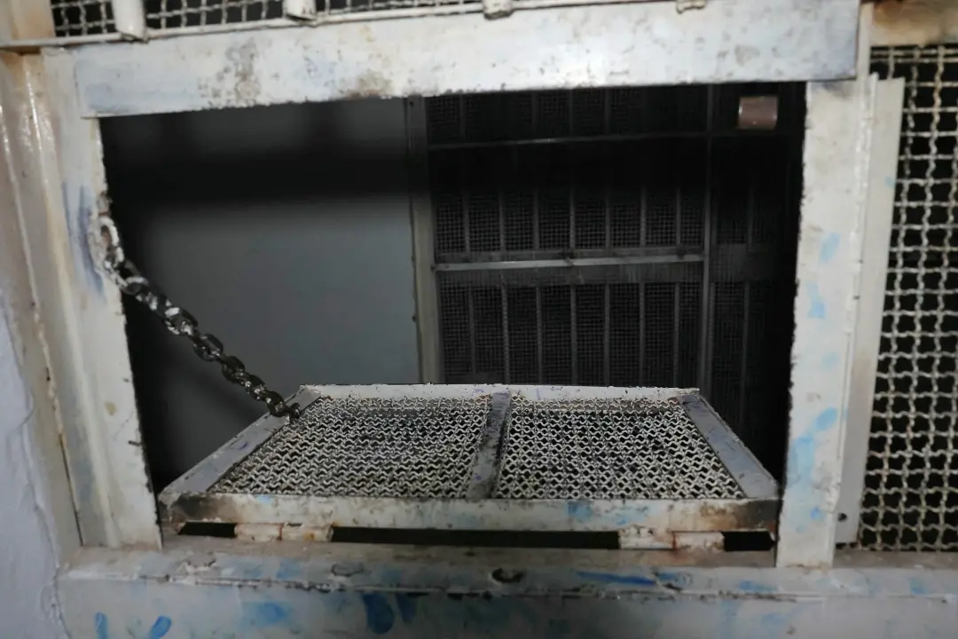 This picture shows empty sells at Sednaya prison in Damascus | Photo: AFP
