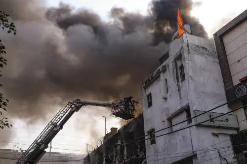 Massive fire breaks out at Delhi restaurant; 10 fire tenders deployed