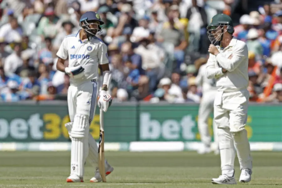 Adelaide Test: 'It was a bit of a misunderstanding...' Head and Siraj chat on the ground on Day 3