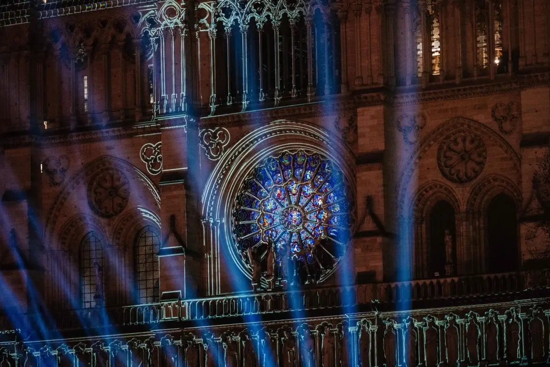 Notre-Dame de Paris cathedral illuminated in Paris | Photo: AFP