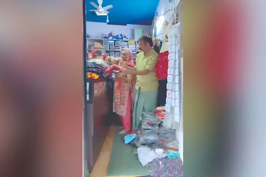 Textile shop owners in Kozhikode donate entire stock to Wayanad landslide survivors