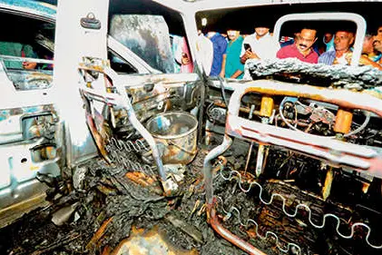 ‘ഒരു തീനാളം കണ്ടു, അരനിമിഷംകൊണ്ട് അത് അഗ്നിഗോളമായി'