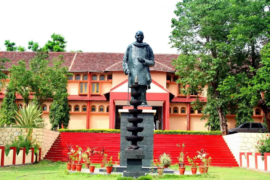 State government intervenes to nullify mass layoff of 125 employees at Kerala Kalamandalam