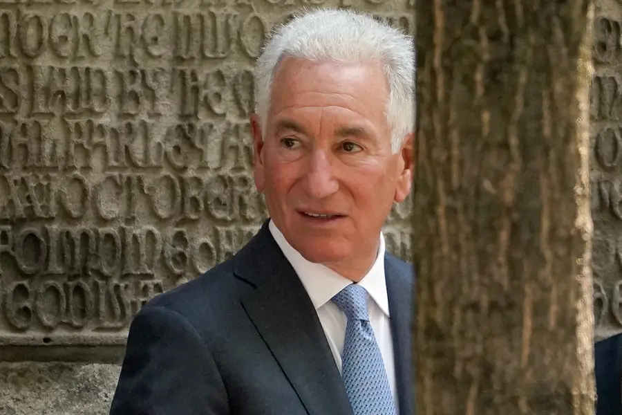 Trump taps father of son-in-law as ambassador to France