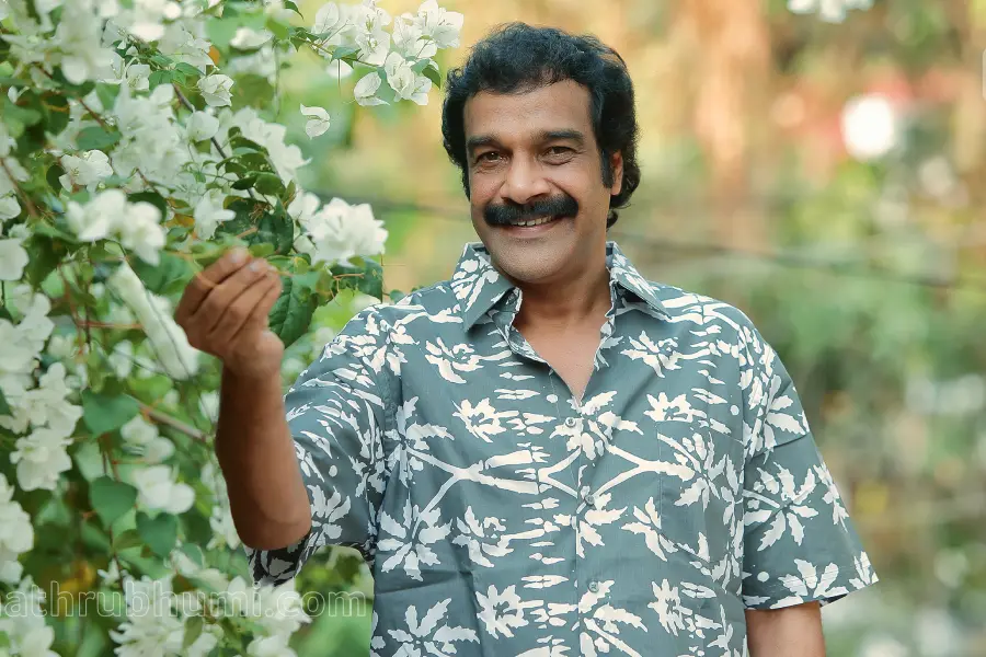 Newcomers yet to walk into limelight in the field of caricature: Jayaraj Warrier