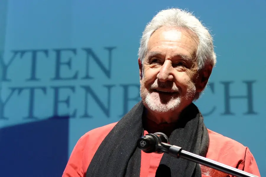 Anti-apartheid activist and South African writer Breyten Breytenbach passes away at 85