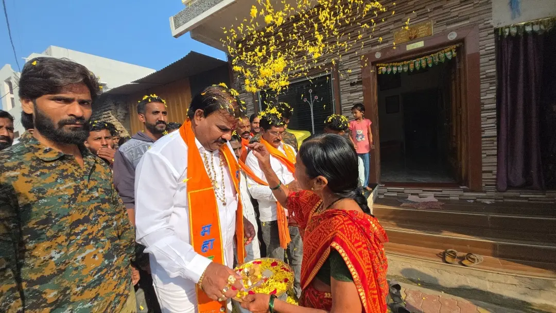 Sanjay Rambhau Gaikwad during an election campaign in Buldhana