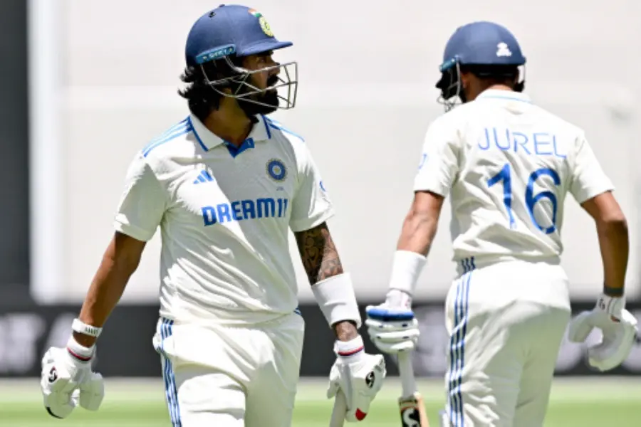 Controversial DRS call leaves Rahul fuming, pundits divided over lack of evidence | VIDEO