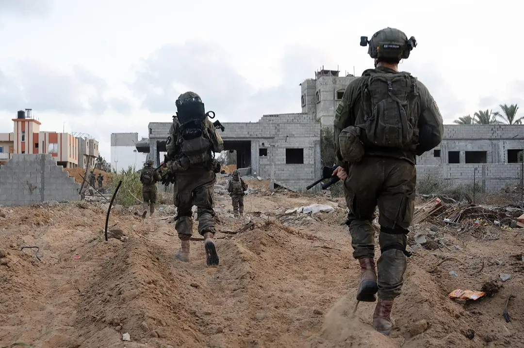 Israeli troops operating on the ground in the Gaza Strip amid the continuing conflict between Israel and Hamas | Photo: AFP