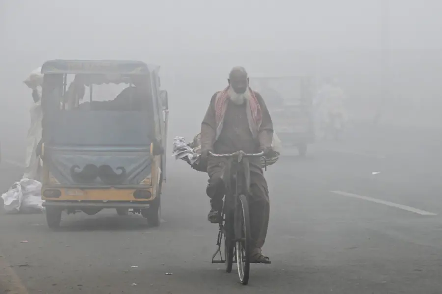 Lahore imposes temporary ban on outdoor activities amid rising air pollution