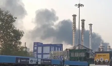 Fire broke out at the Indian Oil Corporation (IOCL) refinery in Vadodara