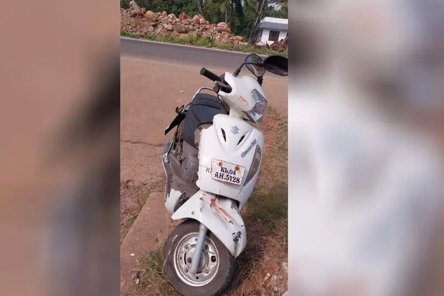 Two killed as KSRTC superfast bus collides with scooter in Alappuzha