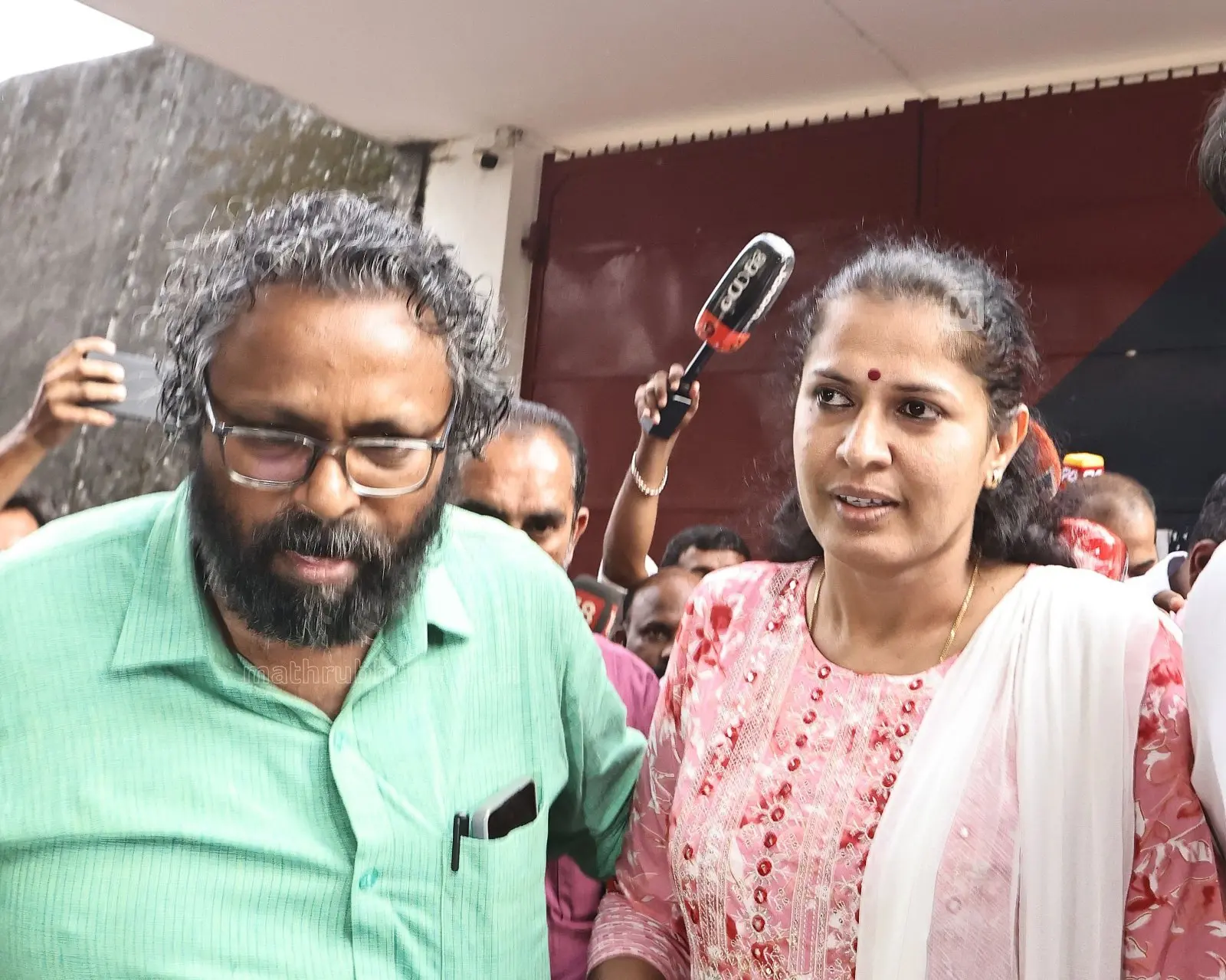PP Divya walks out of Kannur Jail after getting bail | Photo: Latheesh Poovathur / Mathrubhumi