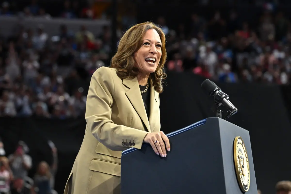 Kamala Harris speaks during a campaign event at Desert Diamond Arena in Glendale, Arizona | Photo: AFP