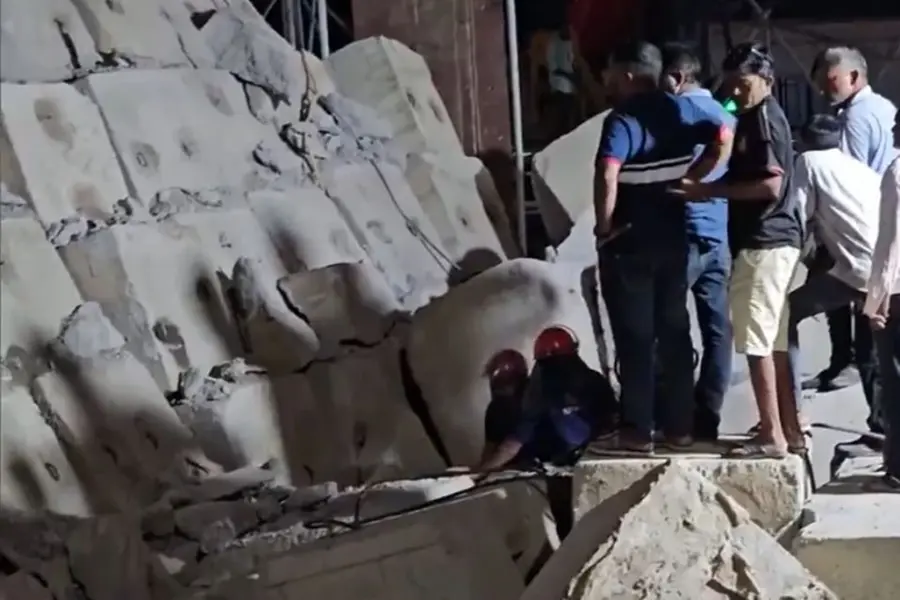 One worker killed in structure collapse at Bullet Train construction site in Gujarat