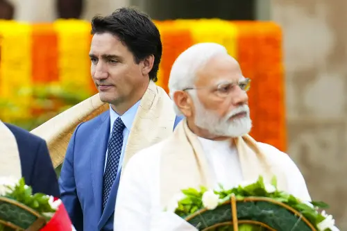 Canada's Prime Minister Justin Trudeau (left) India's Prime Minister Narendra Modi