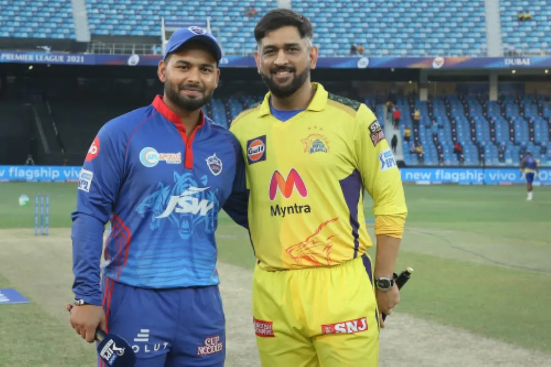 From (L) Rishabh Pant and MS Dhoni. | File Photo: PTI
