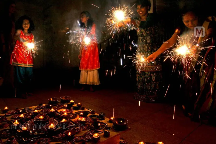 Kerala’s Diwali firecracker dos and don’ts: Timing, safety, and restrictions