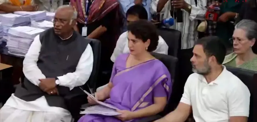 Priyanka Gandhi files nomination