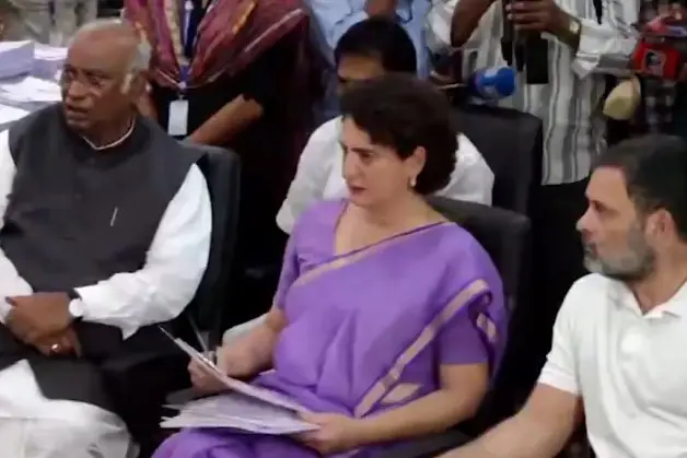 Priyanka Gandhi files nomination papers in Wayanad
