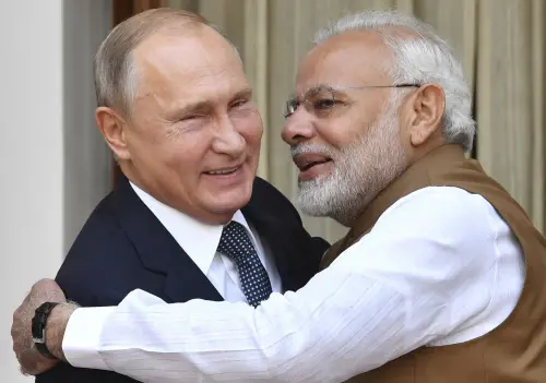 പ്രധാനമന്ത്രി മോദി, റഷ്യന് പ്രസിഡന്റ് വ്ളാഡ്മിര് പുതിന് |Photo:AP