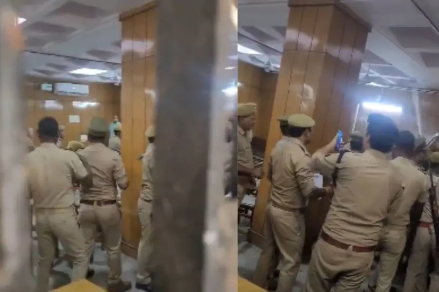 Court chaos in Ghaziabad: Lawyers clash as police use lathi charge in UP | WATCH