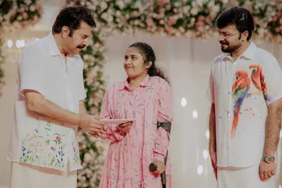 Mammootty holds Sruthi close at community wedding in Jenson’s absence | WATCH