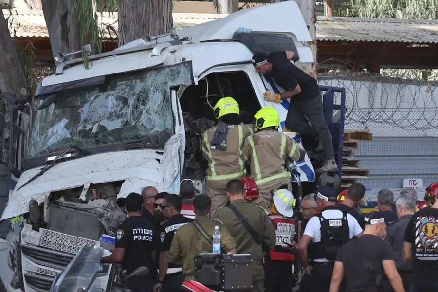 24 injured after truck collides with bus in Tel Aviv, terror attack suspected