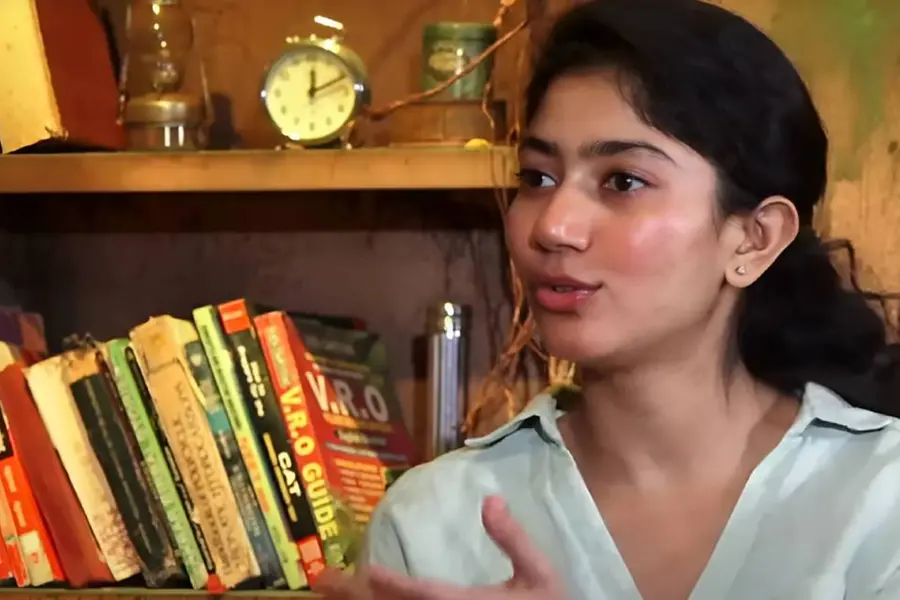Sai Pallavi's 2020 interview sparks controversy over India-Pak reference | WATCH