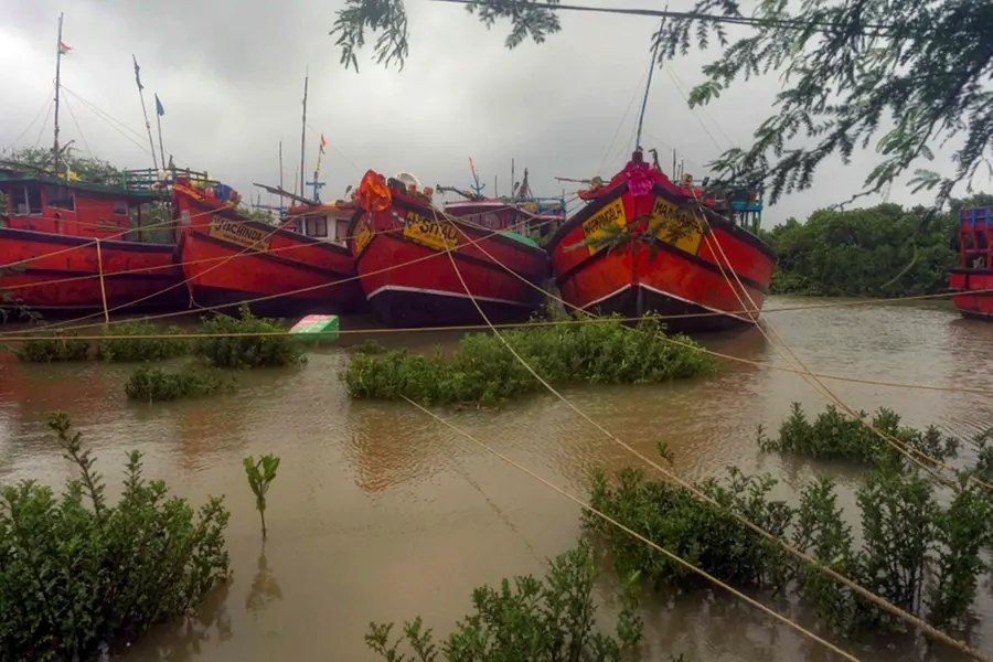 Cyclone Dana weakens: Likely to become insignificant in next 12 hours