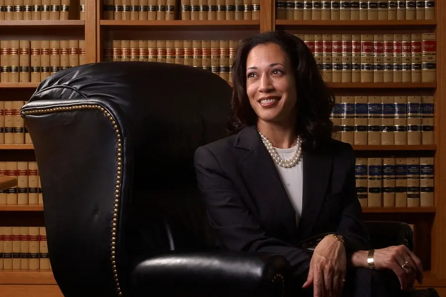 Kamala Harris gains major support as Biden steps down