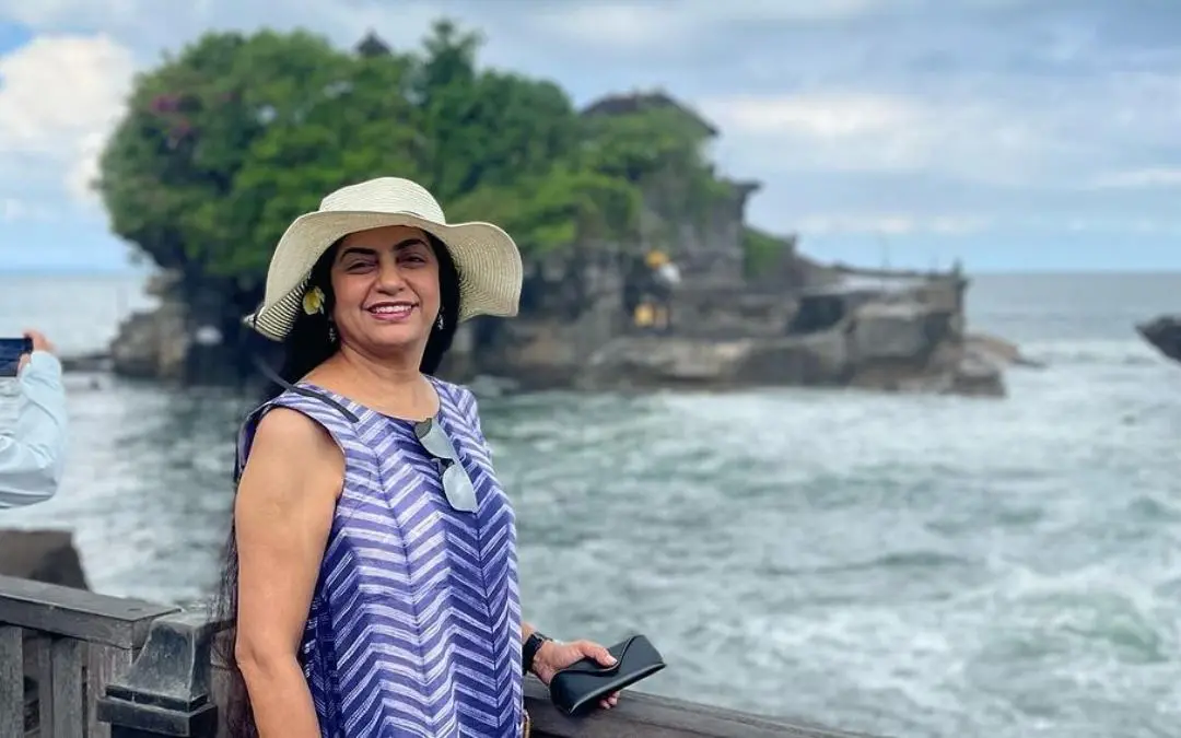 Suhasini | Photo: instagram.com/suhasinihasan