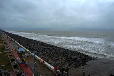 Cyclone Dana to be severe: Armed Forces on high alert for major relief efforts in Odisha, WB