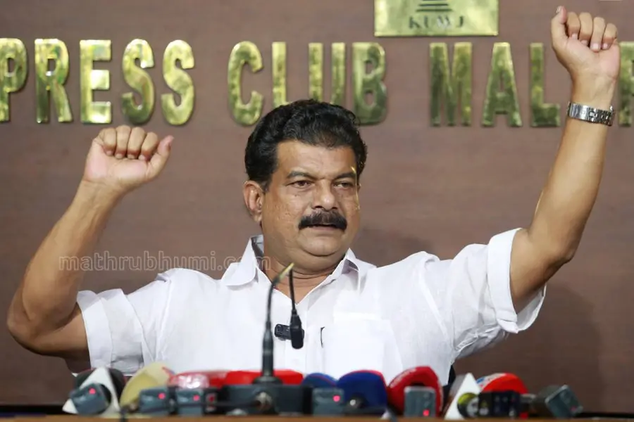 I would not sit with the opposition in assembly: PV Anvar