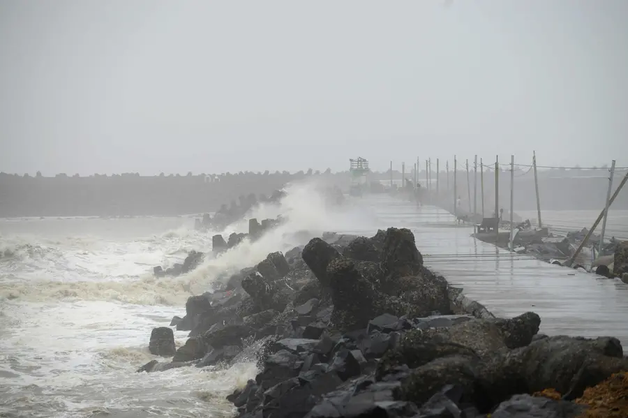 IMD alert: Low pressure over Bay of Bengal may become cyclonic by October 23
