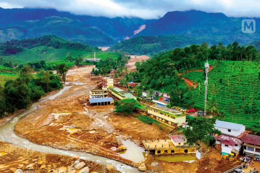 വയനാട് ദുരന്തം: സർക്കാർ എസ്റ്റിമേറ്റിന്റെ മാനദണ്ഡം അ‌റിയിക്കണമെന്ന് ഹൈക്കോടതി