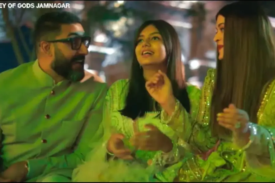 Aishwarya, Abhishek share candid family moment in Anant-Radhika wedding amid divorce rumours | WATCH